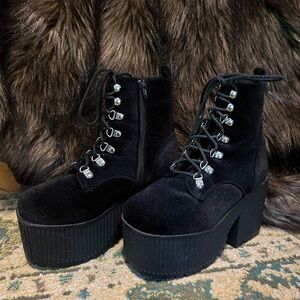 YRU velvet Creeper boots size 8